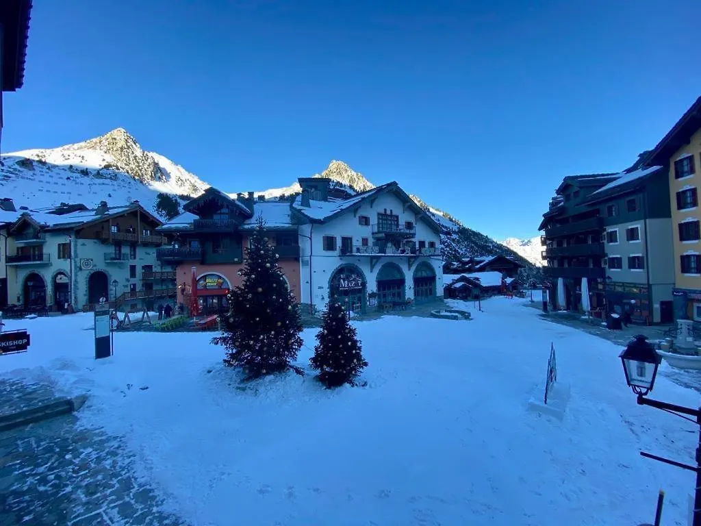 Apartment Big Tartiflat, Arc 1950, 2 Bed Ski-In Ski-Out Bourg-Saint-Maurice France